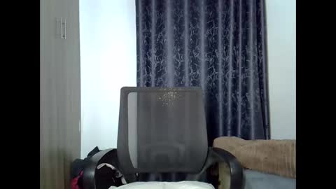 Moonlitdesire0 online show from 05/17/26, 10:28