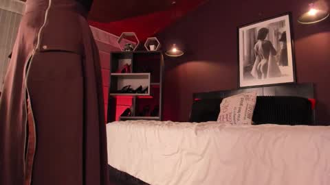 Snapshot of moony_14 chatting on 03/06/26, 12:23 Michelle online show from 03/06/26, 12:23