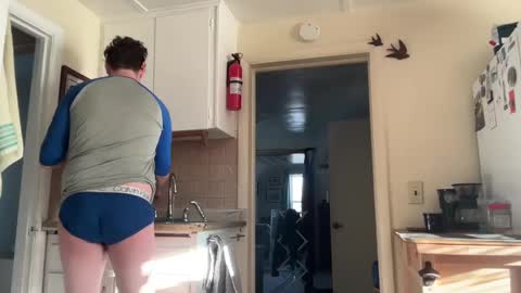 Moon online show from 02/21/25, 10:04