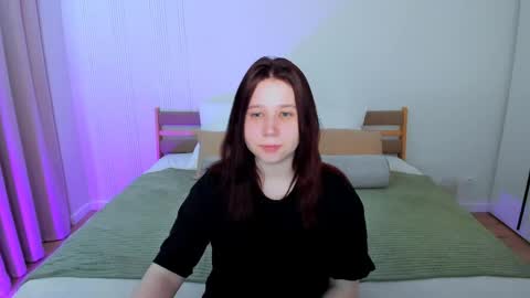 Snapshot of mooonlightsky chatting on 04/21/26, 05:47 Charli online show from 04/21/26, 05:47