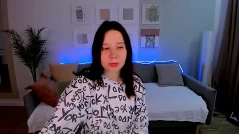 Snapshot of mooonlightsky chatting on 04/22/26, 04:59 Charli online show from 04/22/26, 04:59