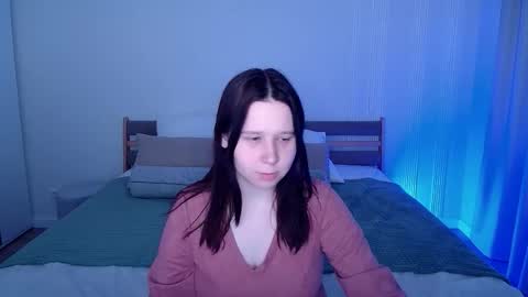 Snapshot of mooonlightsky chatting on 04/26/26, 12:14 Charli online show from 04/26/26, 12:14
