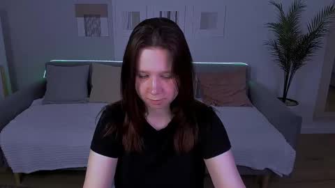Snapshot of mooonlightsky chatting on 05/07/26, 01:27 Charli online show from 05/07/26, 01:27
