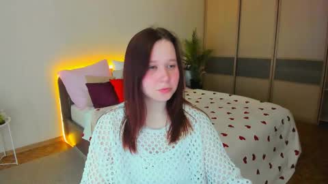 Snapshot of mooonlightsky chatting on 05/19/26, 11:16 Charli online show from 05/19/26, 11:16
