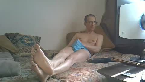 Snapshot of moovurey16 chatting on 04/11/26, 10:41 Alex online show from 04/11/26, 10:41