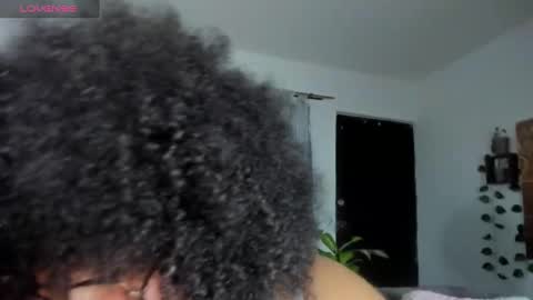 Snapshot of moradaniels chatting on 02/04/25, 05:31 online show from 02/04/25, 05:31