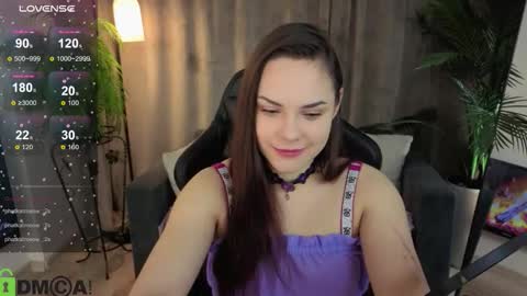 Snapshot of morana_01 chatting on 12/15/25, 04:11 morana_01 online show from 12/15/25, 04:11