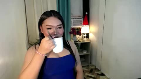 morenagirlxx online show from 12/22/25, 08:55