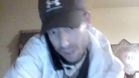 Snapshot of morenikoo26 chatting on 09/14/25, 06:23 morenikoo26 online show from 09/14/25, 06:23