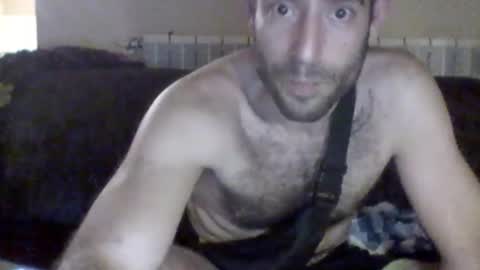 Snapshot of morenikoo26 chatting on 09/19/25, 08:27 morenikoo26 online show from 09/19/25, 08:27