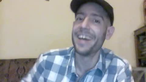 Snapshot of morenikoo26 chatting on 09/27/25, 08:52 morenikoo26 online show from 09/27/25, 08:52