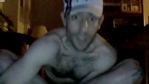 Snapshot of morenikoo26 chatting on 05/14/26, 03:24 morenikoo26 online show from 05/14/26, 03:24