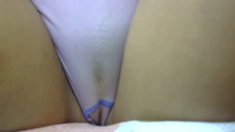 Snapshot of morenita5640 chatting on 10/15/25, 03:45 morenita5640 online show from 10/15/25, 03:45