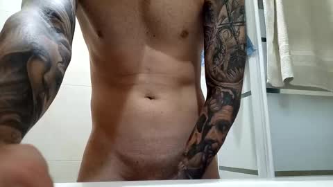 Snapshot of morenoguapo24 chatting on 09/12/25, 03:45 Cloud Strife online show from 09/12/25, 03:45