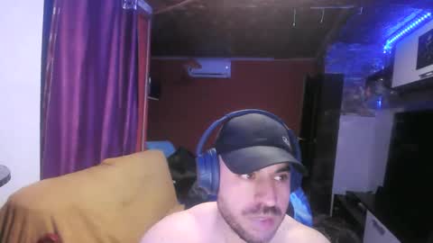 Snapshot of morenovlc848489 chatting on 01/08/26, 02:03 morenovlc848489 online show from 01/08/26, 02:03