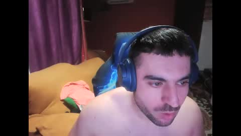 Snapshot of morenovlc848489 chatting on 02/06/26, 10:35 morenovlc848489 online show from 02/06/26, 10:35