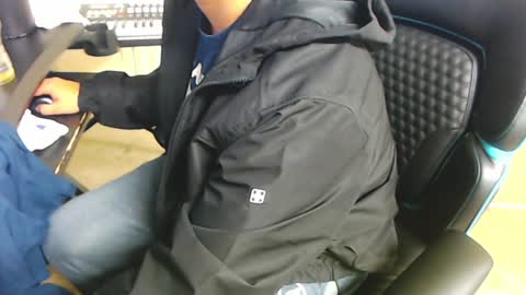 Snapshot of moreofthis chatting on 01/13/25, 04:18 Didier online show from 01/13/25, 04:18