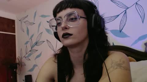 Snapshot of moreolives chatting on 03/21/26, 04:28 moreolives online show from 03/21/26, 04:28