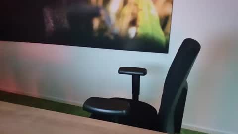 Snapshot of morepassion4u chatting on 02/27/25, 03:05 morepassion4u online show from 02/27/25, 03:05