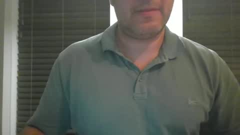 Snapshot of morepassion4u chatting on 10/17/25, 08:44 morepassion4u online show from 10/17/25, 08:44