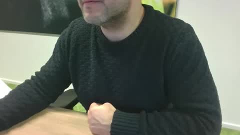 Snapshot of morepassion4u chatting on 12/17/25, 12:22 morepassion4u online show from 12/17/25, 12:22