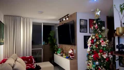 Snapshot of morgan_hiller chatting on 01/11/26, 01:43 online show from 01/11/26, 01:43