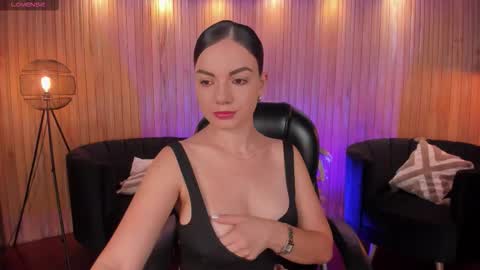 Morgan Hicks online show from 12/14/25, 05:51