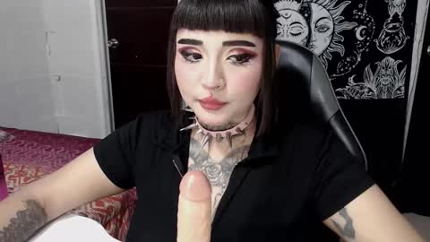 Morgan Moon online show from 11/18/25, 04:00