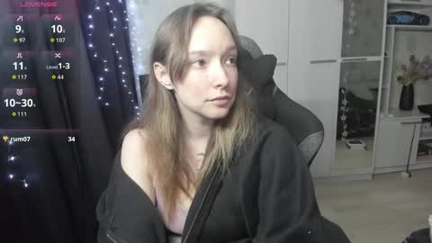 Snapshot of morimy chatting on 03/11/26, 09:32 Lisa 3 online show from 03/11/26, 09:32