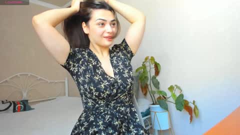 Snapshot of moroccan_diamond_ chatting on 01/26/25, 08:57 Medina online show from 01/26/25, 08:57