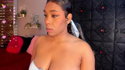Snapshot of morochaa_fire chatting on 12/05/24, 11:49 Morocha  online show from 12/05/24, 11:49