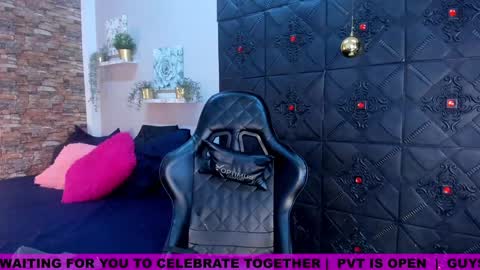 Snapshot of morochaa_fire chatting on 12/23/24, 02:35 Morocha  online show from 12/23/24, 02:35