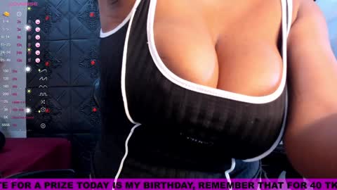 Snapshot of morochaa_fire chatting on 12/30/24, 09:37 Morocha  online show from 12/30/24, 09:37