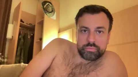 Snapshot of morty87geil chatting on 02/04/26, 04:24 morty87geil online show from 02/04/26, 04:24