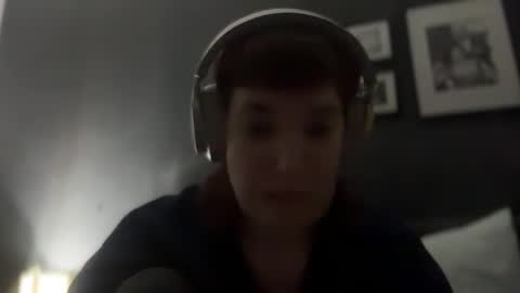 Snapshot of mossy_mommy chatting on 02/15/25, 12:59 Mossy Mommy online show from 02/15/25, 12:59