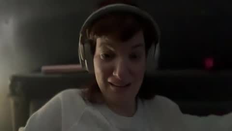 Snapshot of mossy_mommy chatting on 02/16/25, 11:16 Mossy Mommy online show from 02/16/25, 11:16