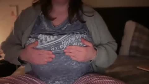 Snapshot of mossy_mommy chatting on 03/22/26, 12:14 Mossy Mommy online show from 03/22/26, 12:14