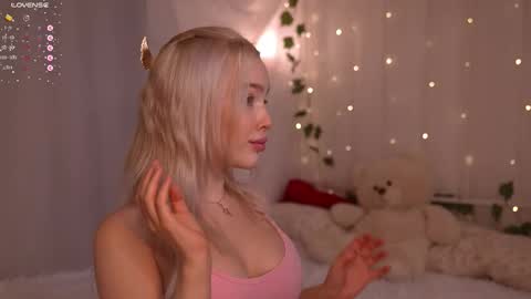 Snapshot of mother__of__dragons chatting on 09/12/25, 11:37 Deni and Jett my weekly schedule online show from 09/12/25, 11:37