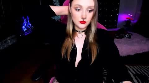 Snapshot of motorkate chatting on 12/14/24, 06:41 motorkate online show from 12/14/24, 06:41