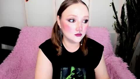 Snapshot of motorkate chatting on 09/21/25, 04:47 motorkate online show from 09/21/25, 04:47