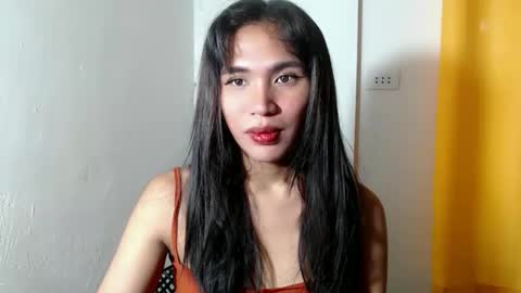 Snapshot of mouiline_rouge69 chatting on 04/19/26, 11:29 mouiline_rouge69 online show from 04/19/26, 11:29
