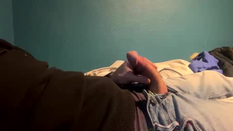 Snapshot of mouillelenos chatting on 01/13/26, 02:44 CamO online show from 01/13/26, 02:44