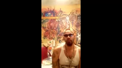 Snapshot of mouncejohntyler chatting on 12/15/25, 04:28 mouncejohntyler online show from 12/15/25, 04:28