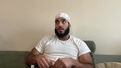 Snapshot of mountaiden chatting on 10/22/25, 04:07 mountaiden online show from 10/22/25, 04:07