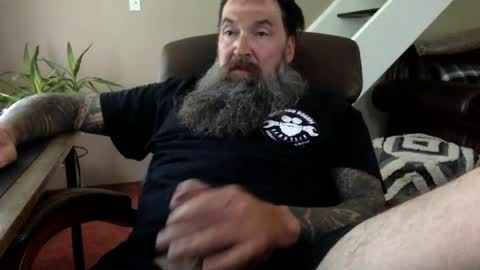 Snapshot of mountainman69696 chatting on 06/20/26, 02:42 mountainman69696 online show from 06/20/26, 02:42