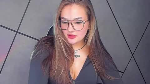 Snapshot of mousemother chatting on 10/15/25, 03:45 Carolina online show from 10/15/25, 03:45