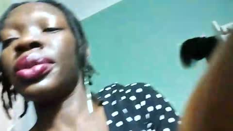 Snapshot of mouthymiss chatting on 03/06/25, 12:41 Mouthymiss online show from 03/06/25, 12:41