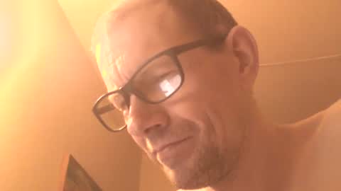 Snapshot of moviem1978 chatting on 01/23/25, 08:45 Frederik online show from 01/23/25, 08:45