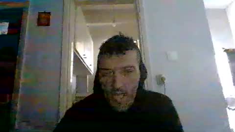 Snapshot of mppempis81 chatting on 11/17/25, 06:19 mppempis81 online show from 11/17/25, 06:19