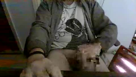 Snapshot of mppempis81 chatting on 11/24/25, 07:19 mppempis81 online show from 11/24/25, 07:19